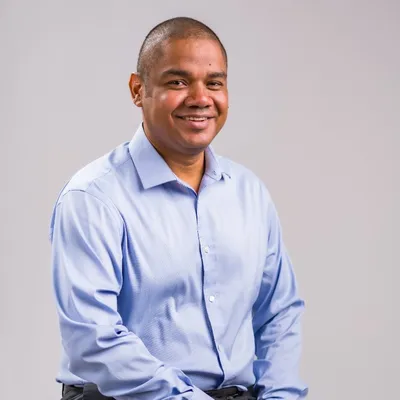 Portrait of Eduardo Gonzalez, CEO of GIGA IT